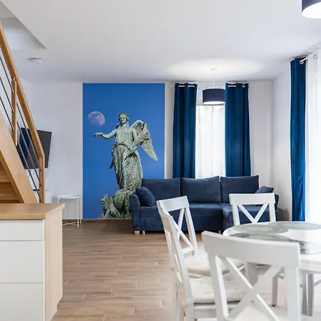 Marzen Dream Haus *